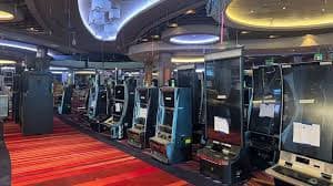 Live casino and slots gaming section on betso888